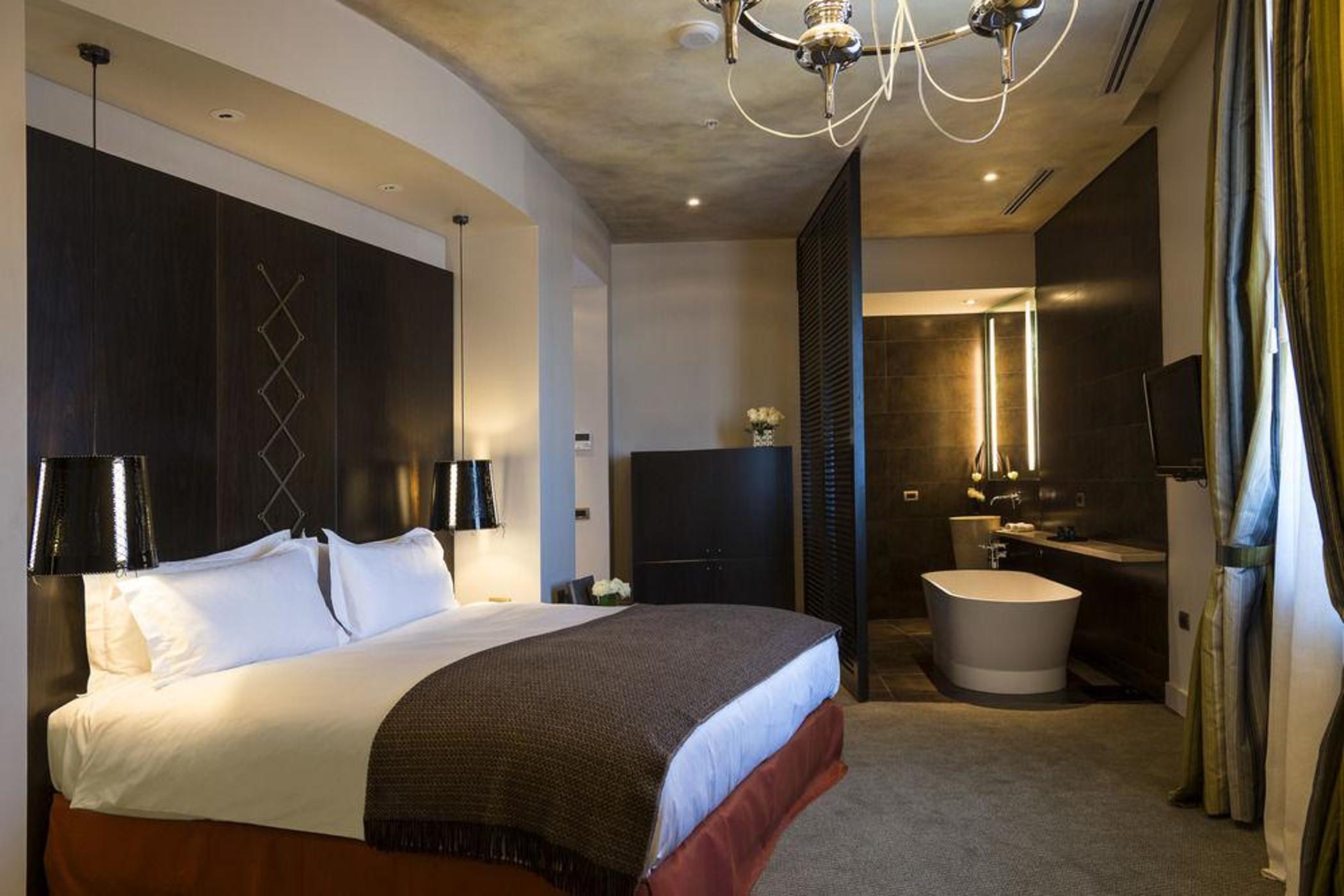 Sofitel Montevideo Casino Carrasco & Spa Eksteriør bilde A suite at the hotel