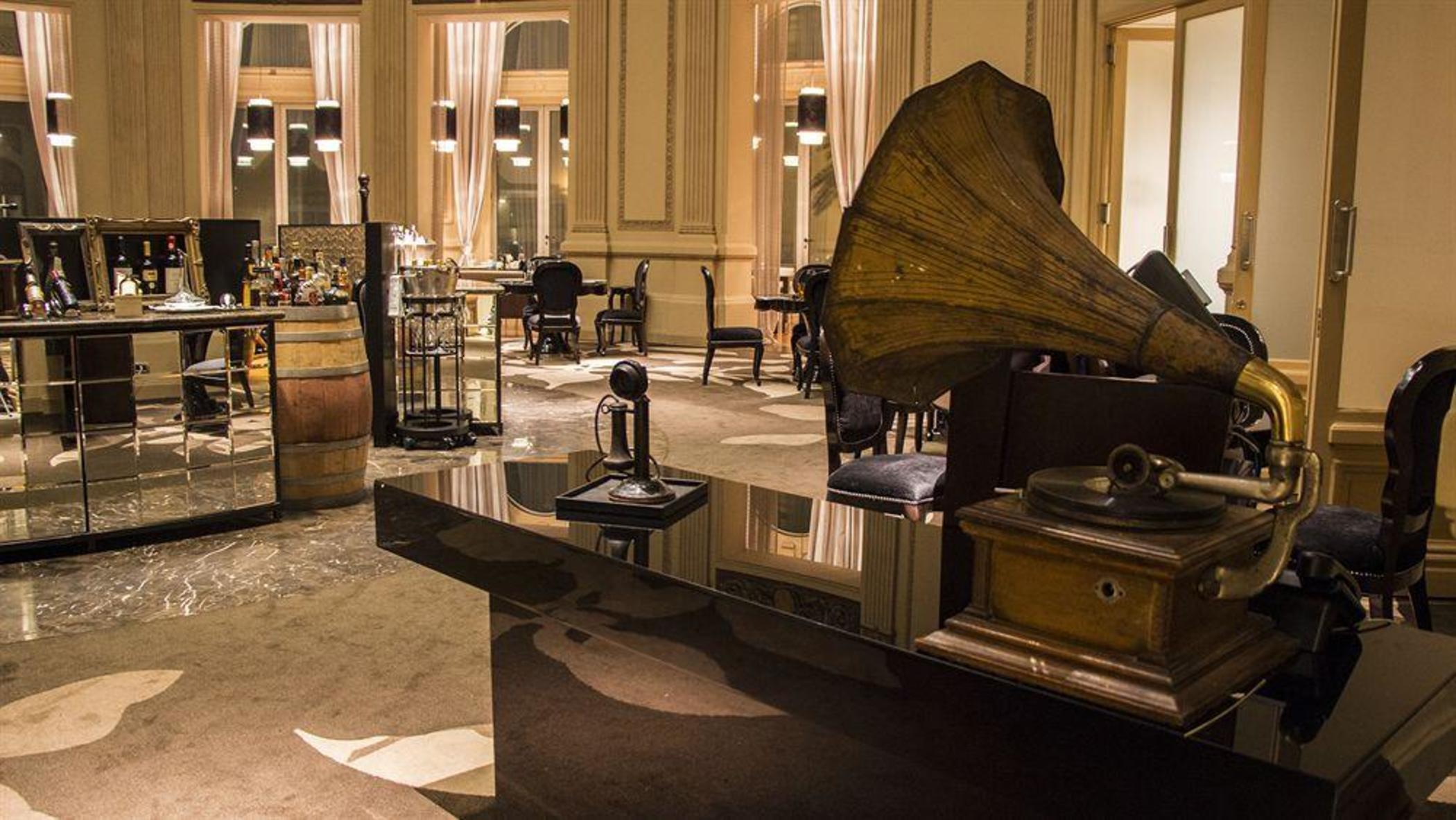 Sofitel Montevideo Casino Carrasco & Spa Eksteriør bilde The piano in the lobby of the Mandarin Oriental, Paris