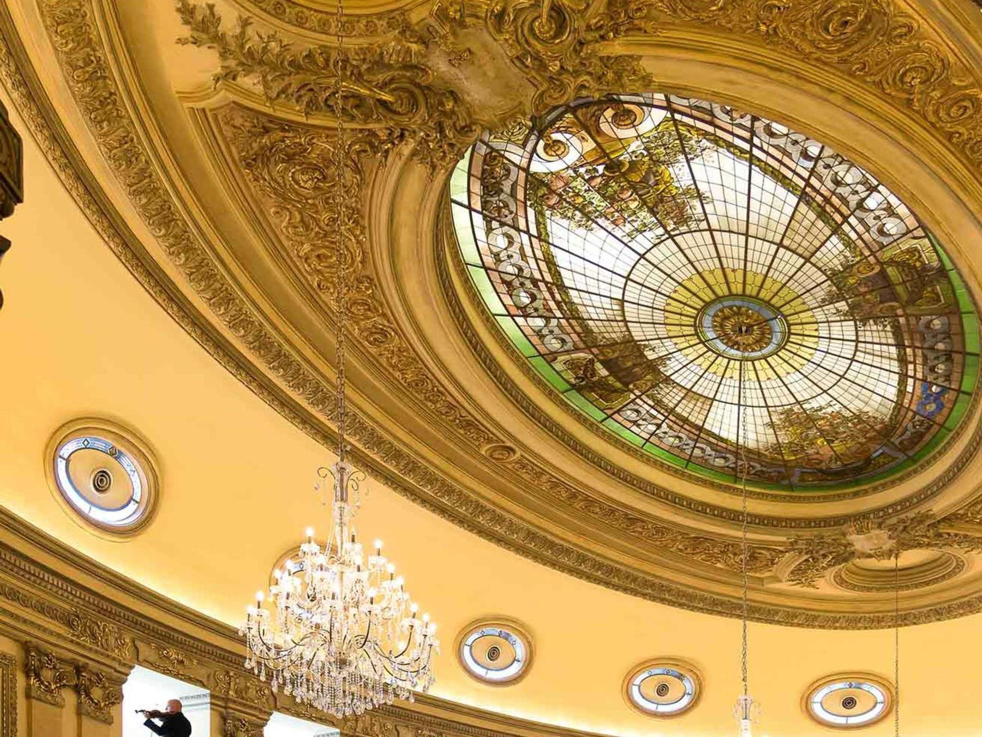 Sofitel Montevideo Casino Carrasco & Spa Eksteriør bilde Ceiling of the ballroom
