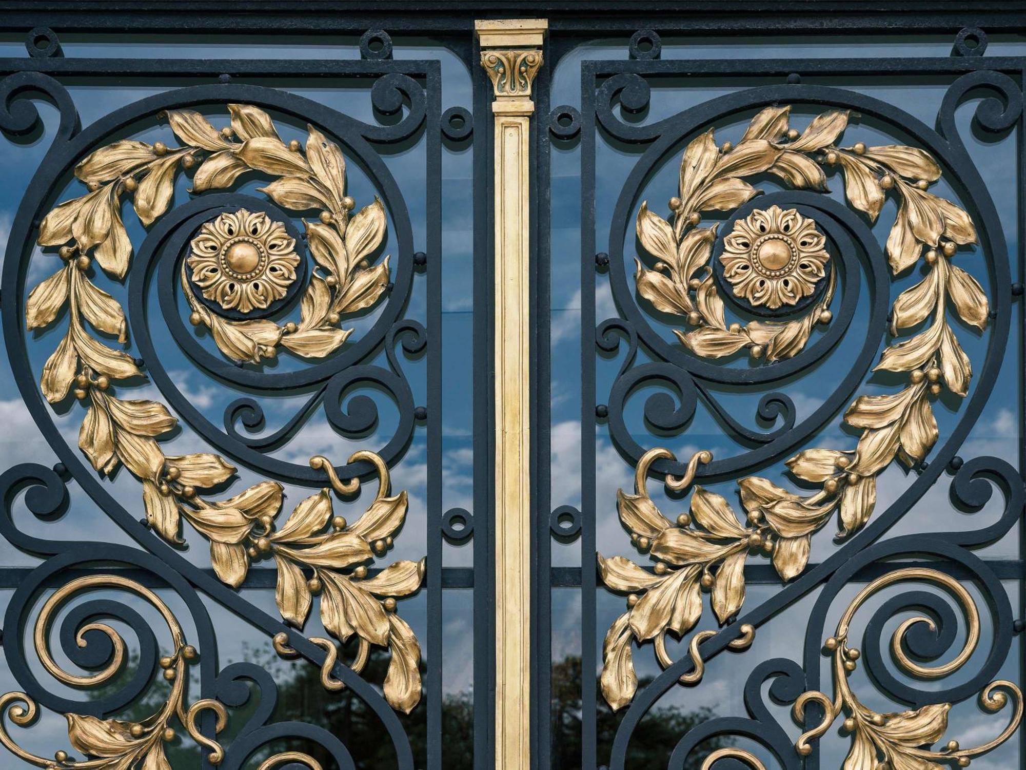 Sofitel Montevideo Casino Carrasco & Spa Eksteriør bilde Wrought iron gate